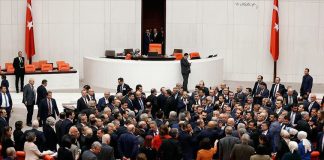 TBMM’de gerginlik tavan yaptı
