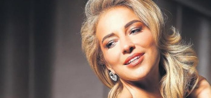 806x378-burcu-esmersoy-demet-akalina-prim-vermedi-1573599547927