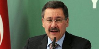 Gökçek’ten Arınç’a sert çıkış