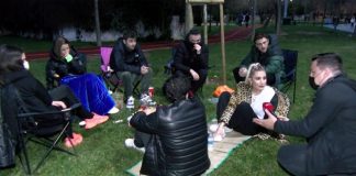 İrem Derici maske takmadı uyaranlara kızdı!