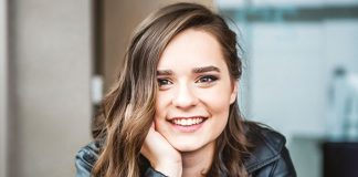 Genç oyuncu Harvard mezunu oldu