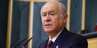 Anayasa mesaisi devam ediyor