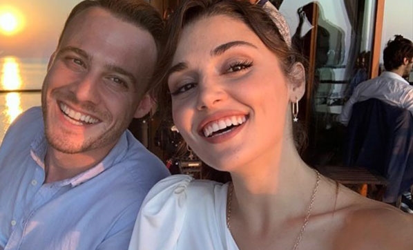 hande-ercel-in-daveti-hayranlarini-heyecanlandirdi-5007353