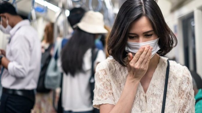 corona-koku-foto-shutterstock_1688292133_16_9_1620722790-880x495