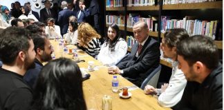 Erdoğan gençlerle bir araya geldi: Siz o dönemi hatırlamazsınız!