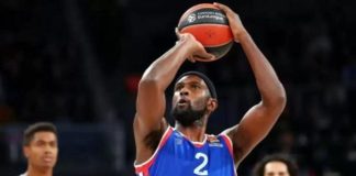 Anadolu Efes yıldızı kalp krizi geçirdi