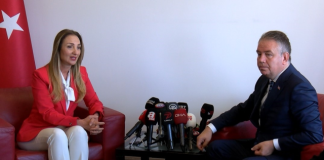 AK Parti-CHP bayramlaşmasında gergin anlar!