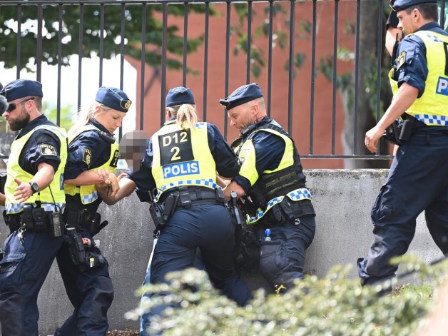 arap-ulkeleri-ve-kurumlari-isvec-te-kur-an-i-16073828_5767_m (1)