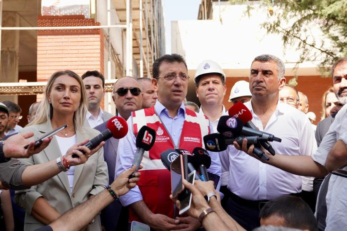 Ekrem-Imamoglu-Elazigda-Erdogana-dikkat-ceken-Istanbul-yaniti