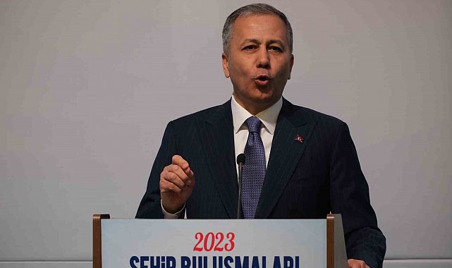 bakan-yerlikaya-net-konustu-quotuyusturucu-tacirlerine-hayati-dar-edecegizquot