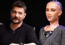 Oğuzhan Uğur ile Robot Sophia arasında ilginç diyalog!