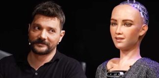 Oğuzhan Uğur ile Robot Sophia arasında ilginç diyalog!