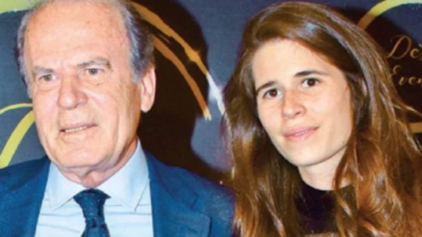 hic-kimse-bunu-beklemiyordu-siyasette-mustafa-denizli-depremi-o-partiden-belediye-baskan-adayi-oldu-c66f03