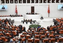 İsveç’in NATO’ya katılım protokolü TBMM’de kabul edildi!