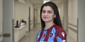 Trabzonspor’un kadın futbol takımı oyuncusu beyin damar yumağından kurularak sahalara döndü!