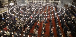 Şehitlerimiz için sabah namazında tüm camiilerde dua edildi!