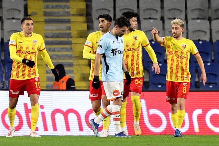 8b6d46ed2c77422c80a258790dae20de