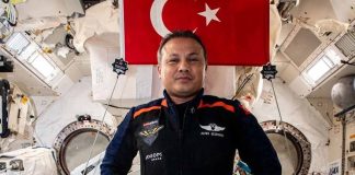 Alper Gezeravcı’nın dönüş yolculuğu ertelendi!