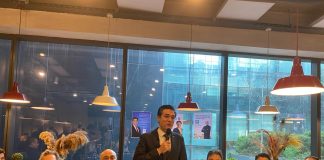 İYİ Parti İstanbul adayı Buğra Kavuncu Ataşehir’de gençlerle bir araya geldi!