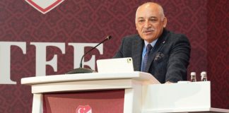 TFF Başkanı Büyükekşi: Tribünde de sahada da kadınların futbolun ana aktörü olması için çalışıyoruz !