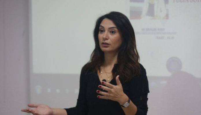 275-150542-fulyasoyba-_700x400 (9)