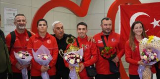 Şampiyonlar yurda döndü!