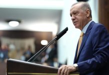 Cumhurbaşkanı Erdoğan: Heyecanımız ilk günkü gibi dipdiri! Dimdik ayaktayız