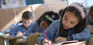 Eğitimde yeni müfredat açıklanıyor!