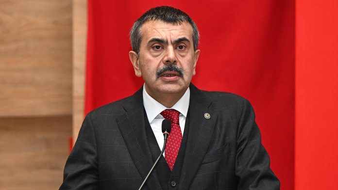 yusuf-tekin-2195333