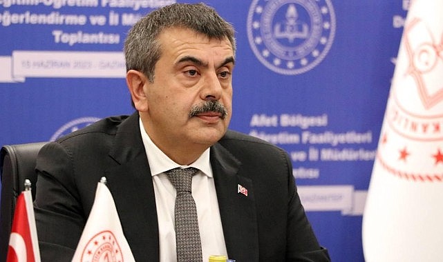 yusuf-tekin-ogretmen-atamalari-icin-gun-verdi-3042