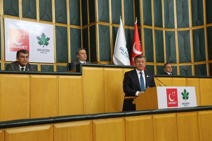 davutoglu-siyasi-ahlak-yasasini-cikarmadikca-duzelemezsiniz_6660359126faf-scaled