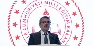 Bakan Tekin: Kayıt ücreti ya da zorla ücret alınıyor’ ifadesi gerçekleri yansıtmıyor!