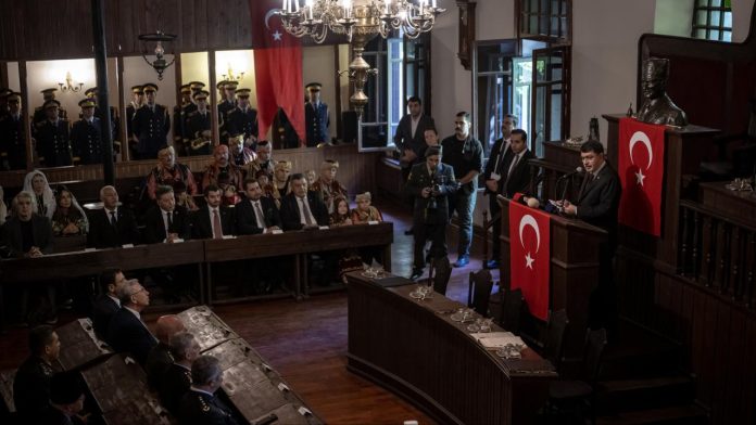 birinci-meclis-ankara-aa-2289623