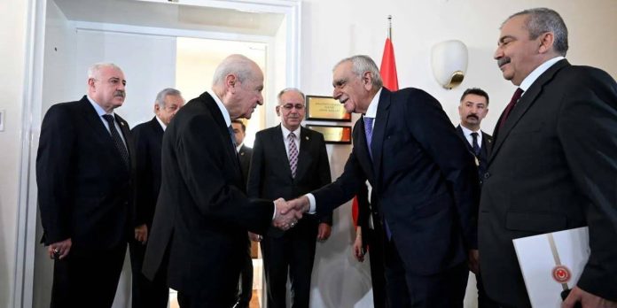 ahmet-turk-pkknin-feshinin-ardindan-sessizligini-bozdu-meclis-uzerine-dusen-gorevi-yapmali-2