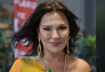 Aydan Şener’in bikinili pozu olay oldu