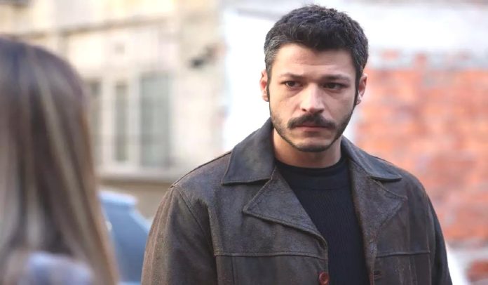 kubilay-aka-saclarini-pembeye-boyatti-kbr8YbOg_tepe