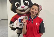 Millli sporcudan gümüş madalya