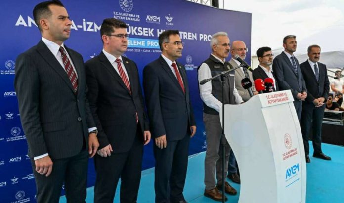 YHT-ile-Ankara-Izmir-arasi-3-bucuk-saate-dusecek_01-1100x650