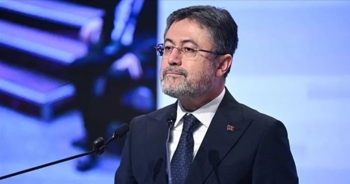 780x411-son-dakika-bakan-yumaklidan-bocek-ailesi-aciklamasi-en-ince-detayina-kadar-inceleniyor-1763536984253 (1)