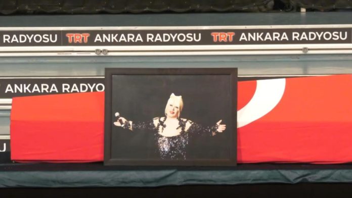 muazzez-abaci-trt-radyo-toren-dha-2417079