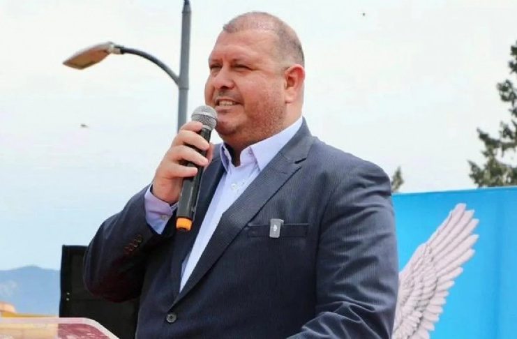 Menderes Belediye Başkanı İlkay Çiçek CHP’den istifa etti