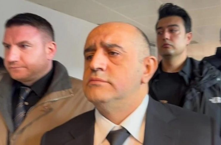 Aziz İhsan Aktaş’tan İmamoğlu iddiası: Makamı para için kullandı