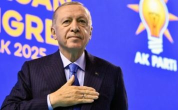 Üç belediye başkanı AK Parti’ye geçiyor